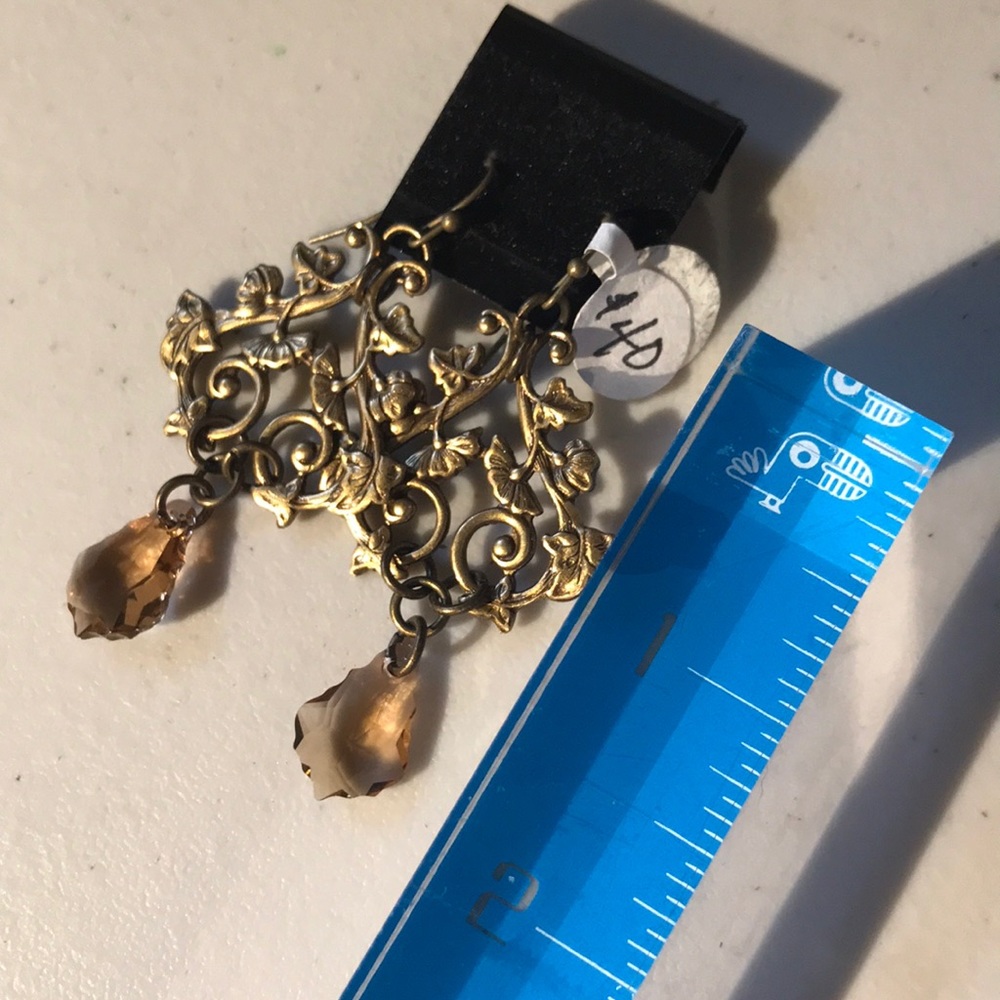 Ginkgo statement earrings - Picture 2 of 4